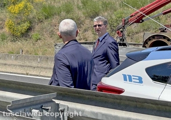 Viterbo - Riccardo Delle Monache morto sulla superstrada - Il sopralluogo - L'avvocato Giovanni Bartoletti e con l'avvocato della famiglia della vittima Corrado Cocchi