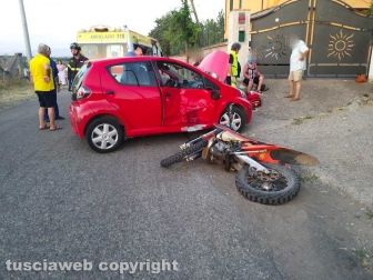 Montefiascone - Moto contro auto