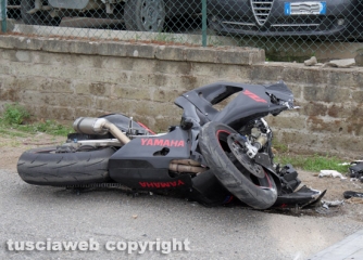 Moto contro un muro