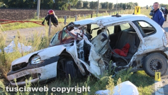 Tuscania - Moto si schianta contro auto, due morti
