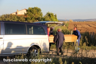 Tuscania - Moto si schianta contro auto, due morti