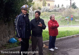 Muretto crollato in via del Pilastro