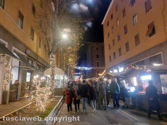Viterbo - Natale 2025 - La magia delle luci