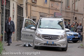 Negoziante ucciso a sprangate