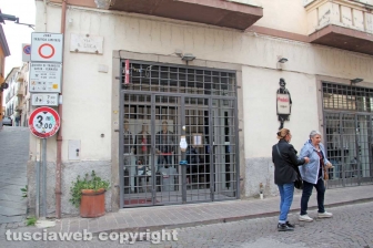 Negoziante ucciso a sprangate