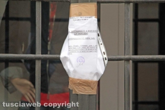 Negoziante ucciso a sprangate