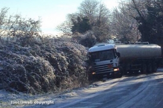 Ronciglione - Autocisterna fuori strada