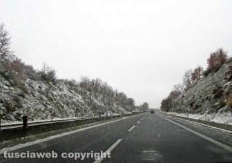 Maltempo - Neve sulla superstrada