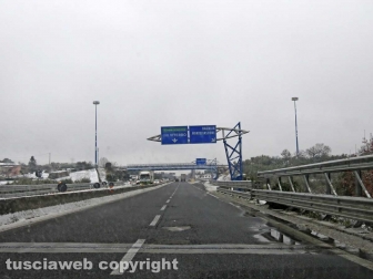 Maltempo - Neve sulla superstrada