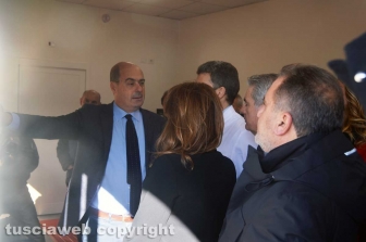 Nicola Zingaretti visita il pronto soccorso di Belcolle