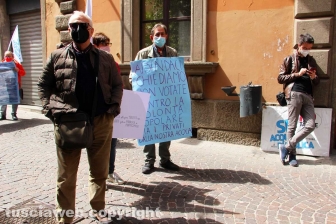 Noi non ce la beviamo