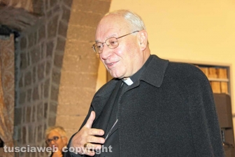 Nuova luce al fonte battesimale del duomo