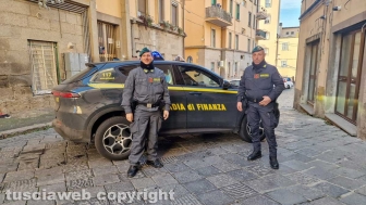 Viterbo - Nuovo sgombero a San Faustino - La guardia di finanza