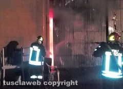 Tarquinia - Officina in fiamme