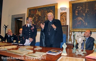 Oggetti sacri restituiti alla curia