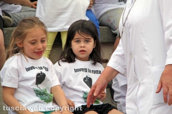 Oltre 250 ragazzi in piazza per rispettare l'ambiente