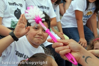 Oltre 250 ragazzi in piazza per rispettare l'ambiente