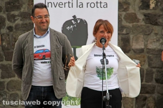 Oltre 250 ragazzi in piazza per rispettare l'ambiente