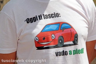 Oltre 250 ragazzi in piazza per rispettare l'ambiente