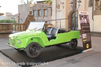 La prima serata di "Ombre festival" - La Mehari di Giancarlo Siani al cortile di palazzo dei priori