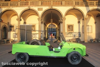 La prima serata di "Ombre festival" - La Mehari di Giancarlo Siani al cortile di palazzo dei priori