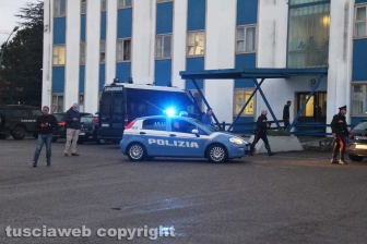Viterbo - Omicidio in via San Luca - Carabinieri e polizia