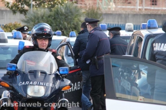 Scacco alla Mafia nel Viterbese - Gli arrestati all'uscita dalla caserma dei carabinieri