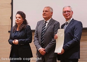 Prefettura - La premiazione di Domenico Arruzzolo