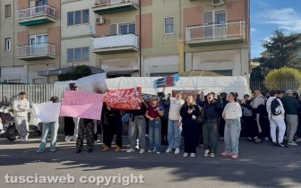Viterbo - Orioli, sciopero degli studenti