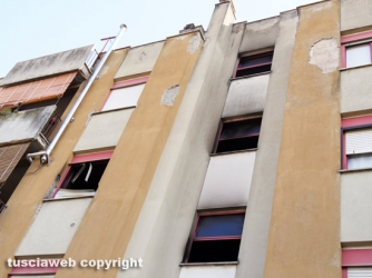 Palazzina in fiamme a Orte