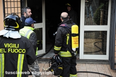 Palazzo in fiamme a Capranica