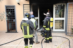 Palazzo in fiamme a Capranica