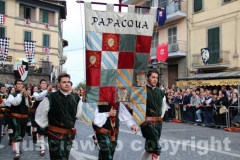In piazza per la proclamazione del vincitore
