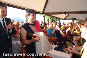 Ronciglione - Palio delle barche, vince Acqua forte