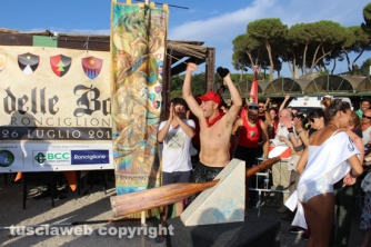 Palio delle barche, vince La Valle