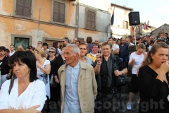 La folla in attesa del palio