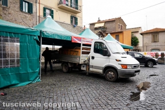 Palio delle botti, vince il maltempo