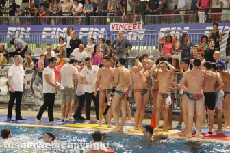 Viterbo - Under 20 di pallavolo - Posillipo festeggia la vittoria