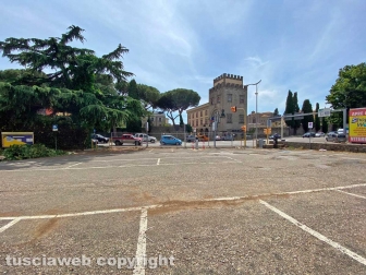 Parcheggio abbandonato