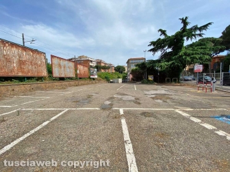 Parcheggio abbandonato