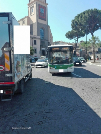Parcheggio selvaggio in città