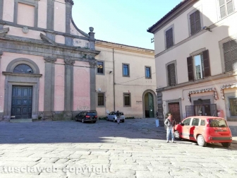 Parcheggio selvaggio in tutto il centro storico