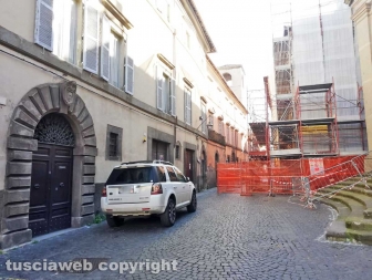 Parcheggio selvaggio in tutto il centro storico