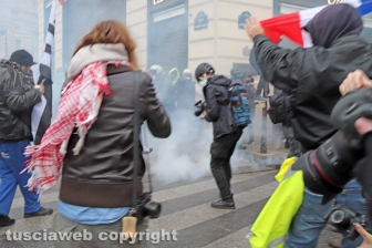 Parigi, fotografi e giornalisti sul campo - 8 dicembre - Foto Daniele Camilli