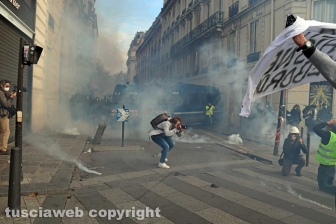 Parigi, fotografi e giornalisti sul campo - 8 dicembre - Foto Daniele Camilli