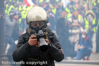 Parigi, fotografi e giornalisti sul campo - 8 dicembre - Foto Daniele Camilli