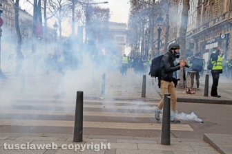 Parigi, fotografi e giornalisti sul campo - 8 dicembre - Foto Daniele Camilli