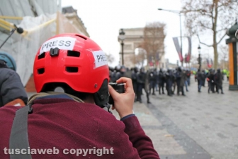 Parigi, fotografi e giornalisti sul campo - 8 dicembre - Foto Daniele Camilli