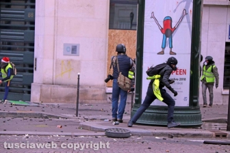 Parigi, fotografi e giornalisti sul campo - 8 dicembre - Foto Daniele Camilli
