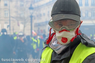 Parigi, i volti in mezzo alla battaglia - 8 dicembre - Foto Daniele Camilli